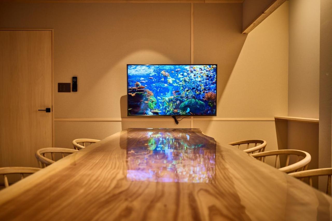 Konjakuso Osaka Tempozan "Ikesu" Projection M Apping Spa Konjakuso Osaka Tempozan "Takadoro" Wheel View Extérieur photo